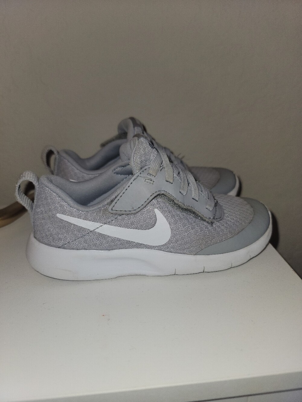 Nike Tajun EasyOn Gray